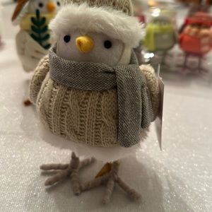 Wondershop spritz featherly friends spritz figurine knit hat sweater white tan